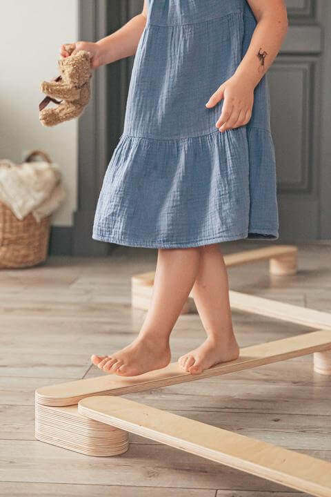 Montessori motorički poligon od drvenih rampi